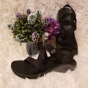 New!! Chaco sandals, black size 8